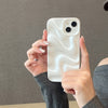 Coque de téléphone plissée tridimensionnelle à effet ondulé