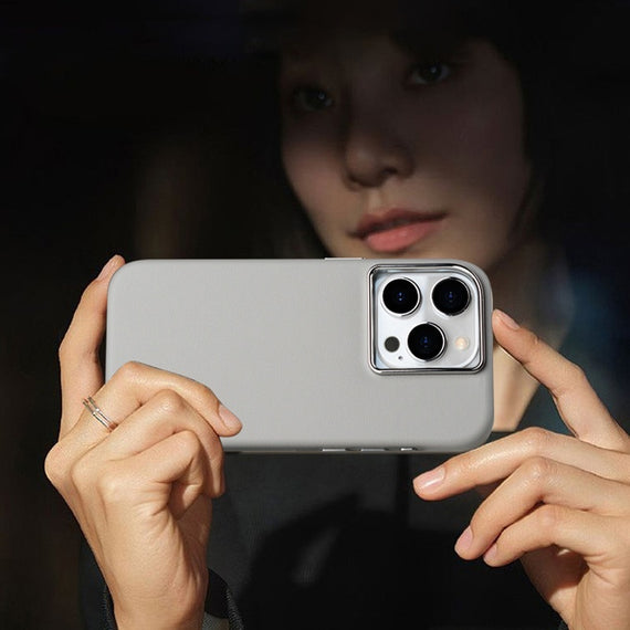 Étui de téléphone en cuir et silicone avec ventouse magnétique